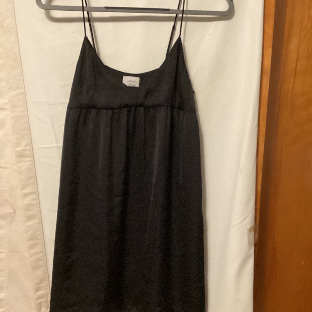Wilfred  slip  dress Feminine ,date nite ,casual party black  SZ XS